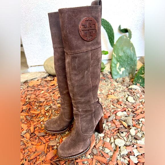 Tory Burch Y2K Brown Suede Leather Claudia Heeled Lug Sole Knee Boots Size 6 - Picture 4 of 10
